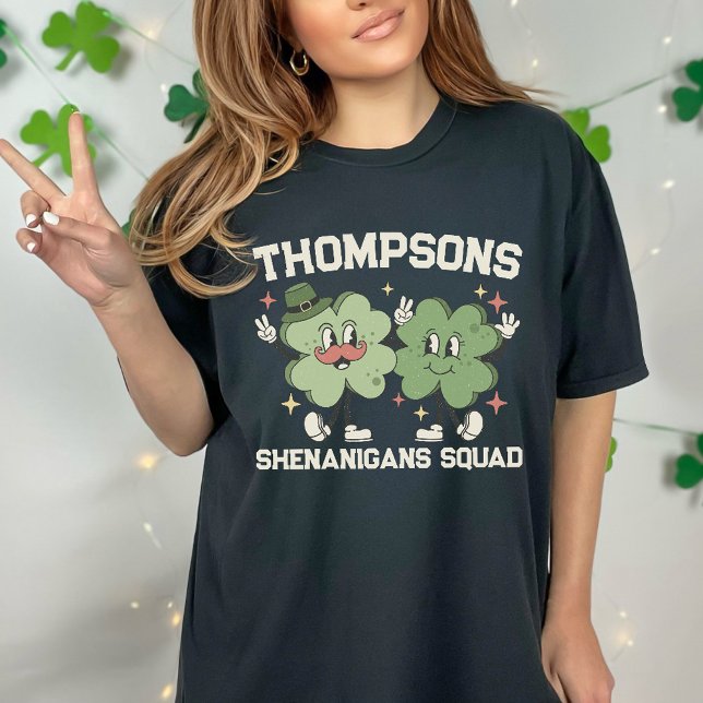Shenanigans Squad Retro Custom St. Patrick's Day T-Shirt (Von Creator hochgeladen)