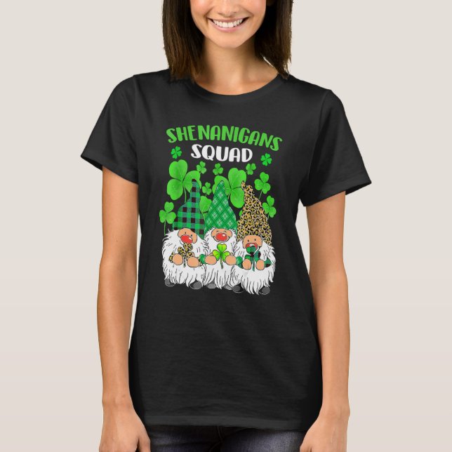 Shenanigans Squad St Patricks Day Gnomes Green Pro T-Shirt (Vorderseite)