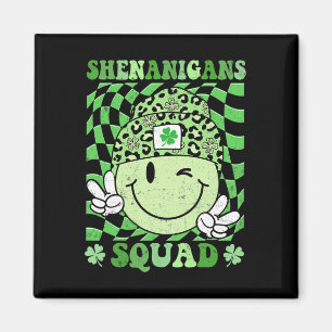 Shenanigans Squad St. Patricks Day Groovy Kleeblat Magnet