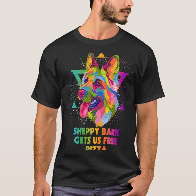 Sheppy Bark bekommt kostenlose Pizza German Shephe T-Shirt (Vorderseite)