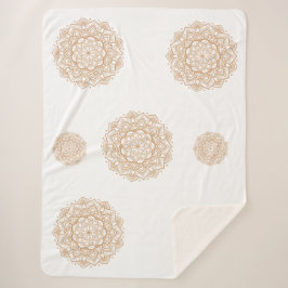 Sherpa Blanket with Mandala Patterns in Soft Brown Sherpadecke