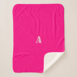 Sherpa Une couverture en polaire rose plus foncée Monogra
