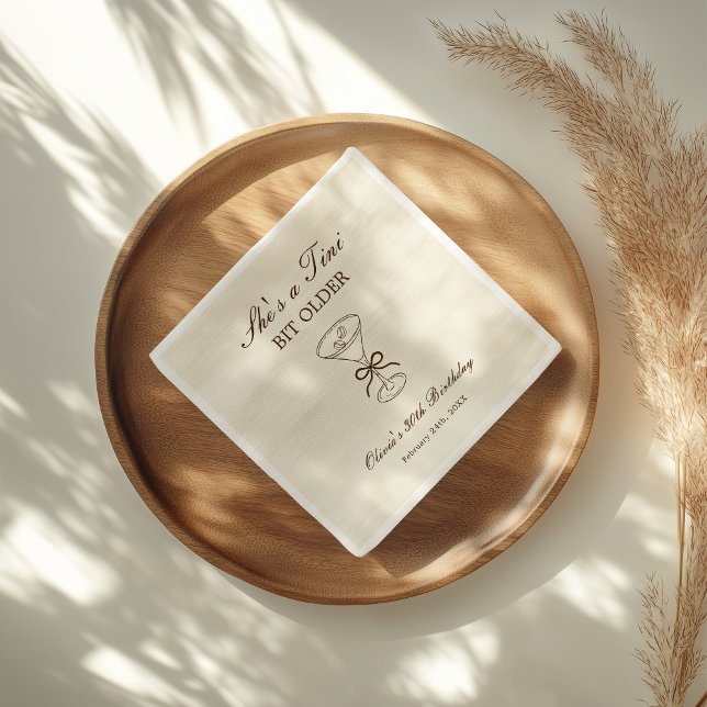 She's A Tini Bit Older Coffee Martini Birthday Serviette (Von Creator hochgeladen)