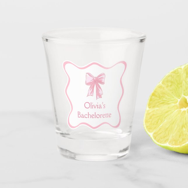 Shes bindet das Knot Pink Bow Bachelorette Schnapsglas (Vorderseite)