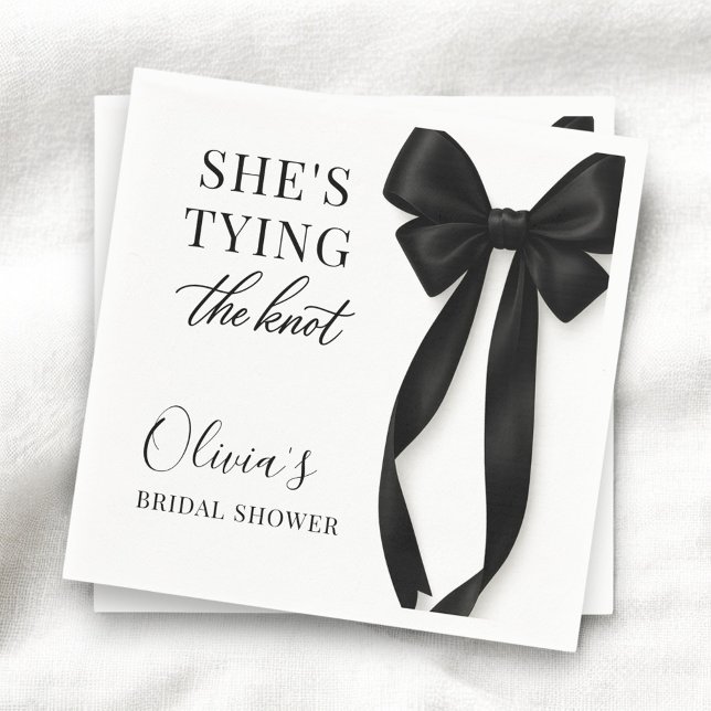 She's Tying The Knot Black Bow Party Serviette (Von Creator hochgeladen)