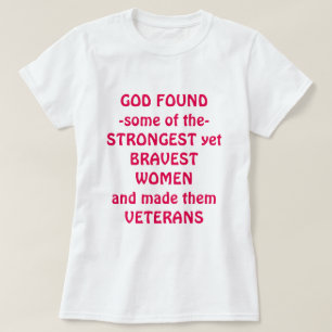 SheServed, trägt sie Kampf-Stiefel auch! T-Shirt
