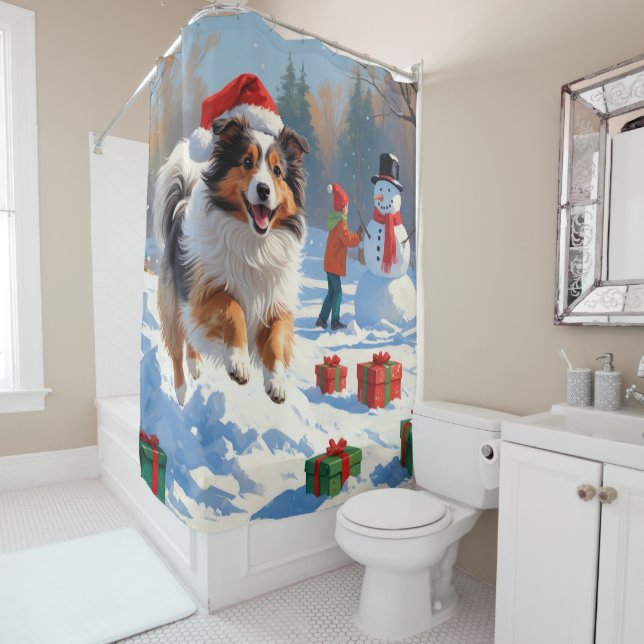 Shetland Sheepdog läuft Schnee mit Weihnachtshut Duschvorhang (Beispiel)