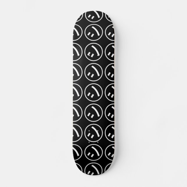 ㋛ Shi Kana Katakana Smiling Emoji / Emoticon Skateboard (Vorderseite)