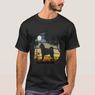 Shiba in einem Feld von Blume Mondnacht T-Shirt