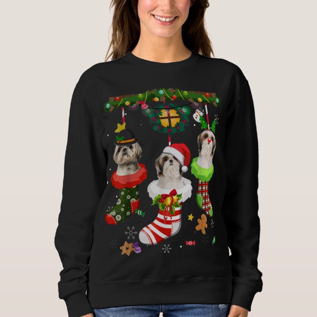 Shih Tzu in Socks Weihnachtsbeleuchtung Weihnachts Sweatshirt (Vorderseite)