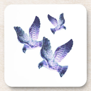 Shining Blue Christmas Doves Getränkeuntersetzer