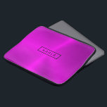 Shiny poliert, tiefrosa metallischer Hintergrund Laptopschutzhülle<br><div class="desc">Eleganter moderner,  tiefrosa Farbton poliert metallische Textur Druck. Optionales Monogramm.</div>