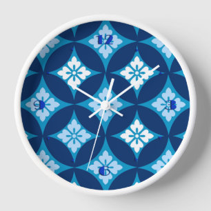 Shippo mit Blume Motif, Indigo Blau und Weiß Wanduhr