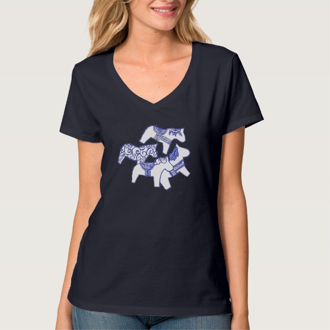 Shirt "Blaue und weiße Dala" (Vorderseite)