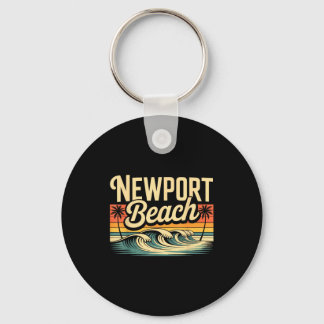 Shirt mit der Aufschrift Newport Beach Simple City Schlüsselanhänger