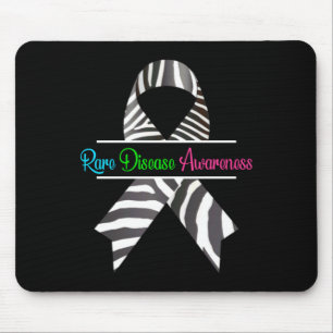 Shirt zur Sensibilisierung für seltene Krankheiten Mousepad