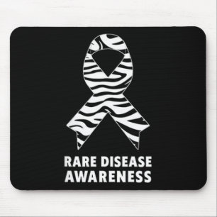 Shirt zur Sensibilisierung für seltene Krankheiten Mousepad