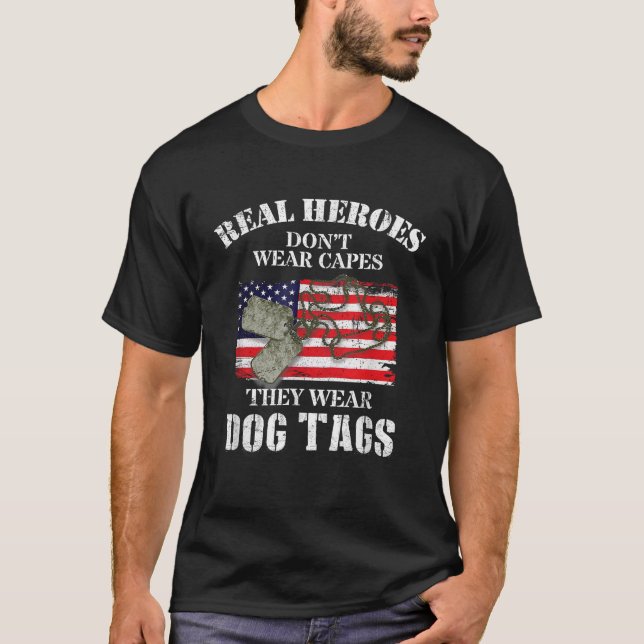 Shirts der amerikanischen Kriegsflagge und der Hun (Vorderseite)