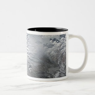Shiveluch Vulkan in Russland Zweifarbige Tasse