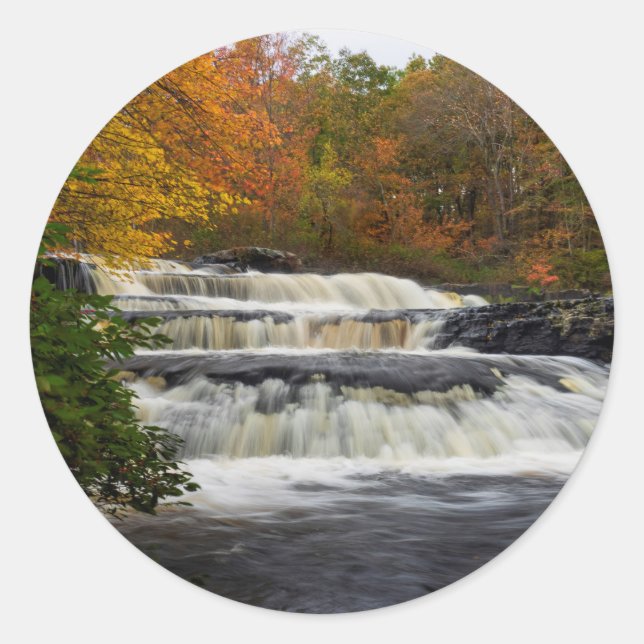 Shohola Falls im Herbst (2) Runder Aufkleber (Vorderseite)