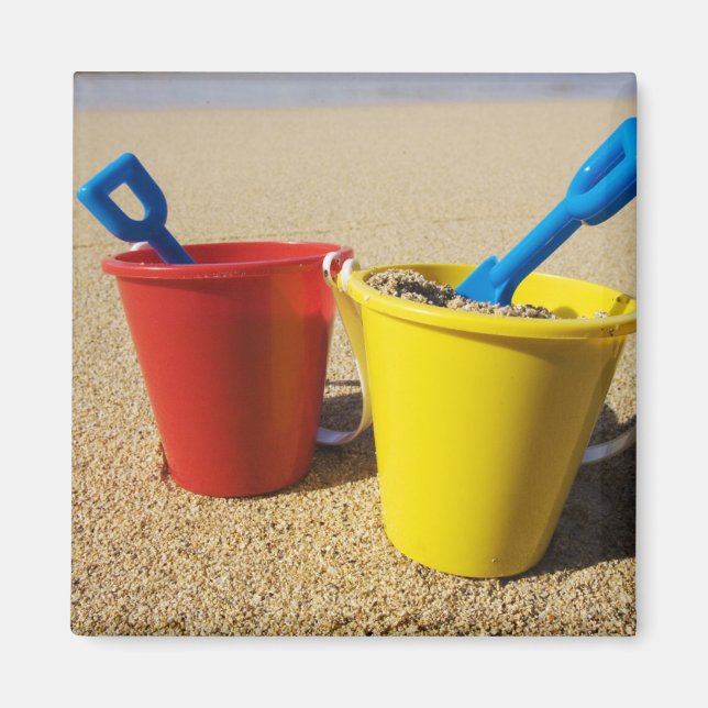 Shows und Pails am Sandstrand Magnet (Vorne)