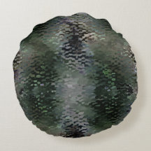 Showy Scaly Plaques, die über dunklen Fonds schwim
