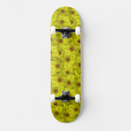 Shrubby Cinquefoil Nahtloses Muster Skateboard