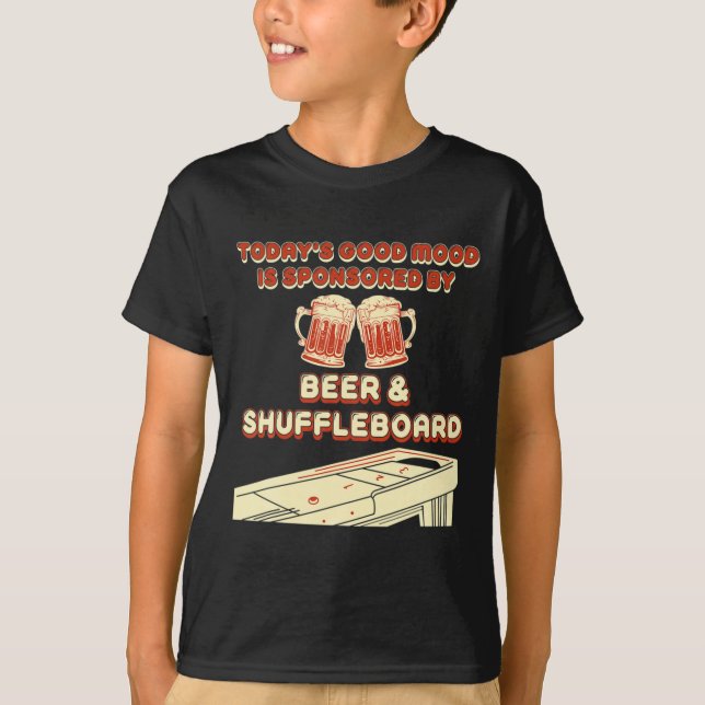 Shuffleboard Player Beer  T-Shirt (Vorderseite)