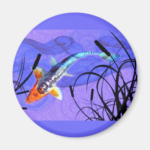 Shusui Koi im lila Teich mit Cattails Magnet