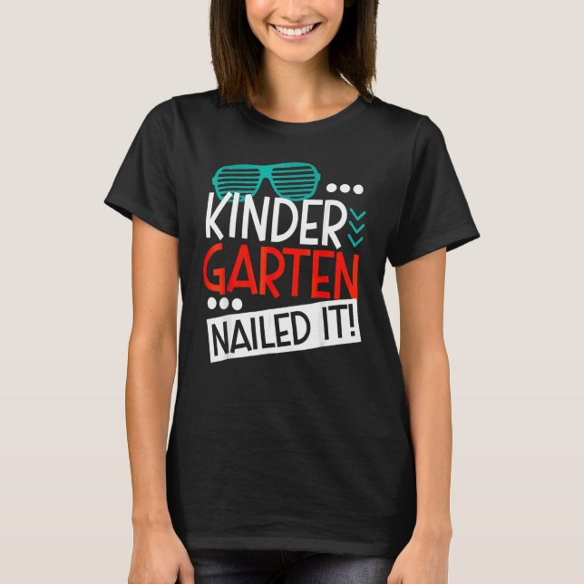 Shutter Sunglass Kindergarten Nails IT Student Gr T-Shirt (Vorderseite)