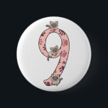 Siamese Cat Ninth Birthday for Kids Cats Button<br><div class="desc">Die siamesische Katze zum neunten Geburtstag. Für jedes Kind,  das neun Jahre alt wird. Niedliche Katzen für Kinder 9. Geburtstag. Die Katzen klettern mit Katzen auf die Nummer neun.</div>