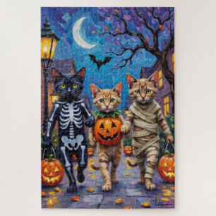 Siamesische Katzen beim Trick-or-Treat-ing an Hall