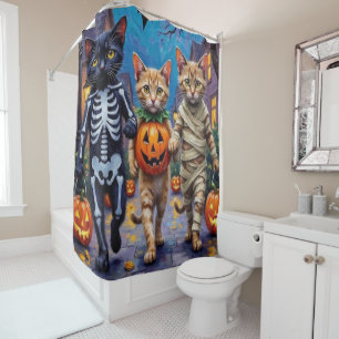 Siamesische Katzen beim Trick-or-Treaten Halloween Duschvorhang