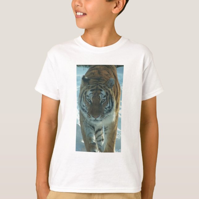Sibirischer Tiger-anpirschendes KinderShirt T-Shirt (Vorderseite)