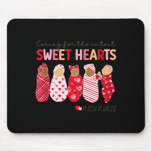 Sich um die süßesten Schatzis kümmern Nicu Kranken Mousepad