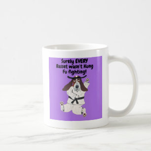 Sicherlich kämpfte nicht JEDER Basset mit Kung Fu  Kaffeetasse