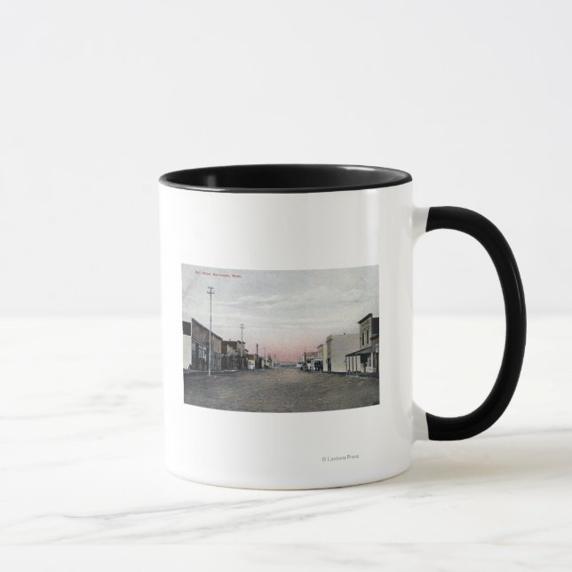 Sicht auf die Hauptstraße Tasse (Rechts)