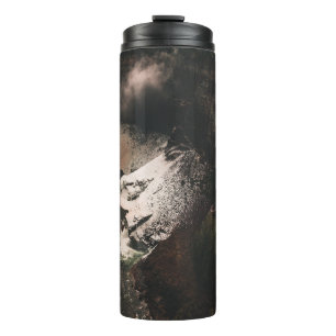 SICHT AUF DIE WASSERFÄLLE THERMOSBECHER