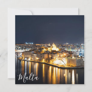 Sicht auf drei Städte in Malta nachts