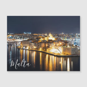 Sicht auf drei Städte in Malta nachts Magnetkarte
