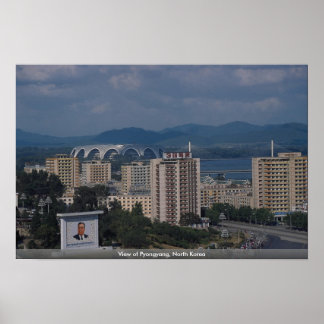 Sicht auf Pjöngjang, Nordkorea Poster