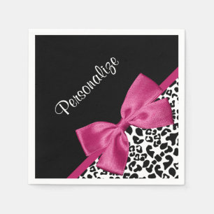Sichtbarer dunkelrosa Glattleopard-Druck mit Name Serviette