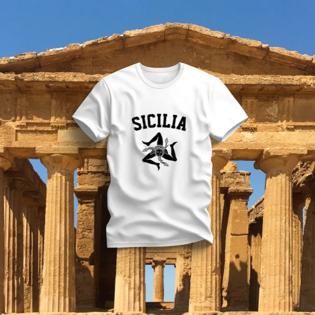 Sicilian Trinacria Black T-Shirt (Von Creator hochgeladen)