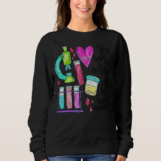 Sie arbeitet bereitwillig mit ihrem Labrador Tech  Sweatshirt (Vorderseite)