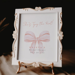 Sie bindet das Brautparty des "Knot Blush Bow" Poster