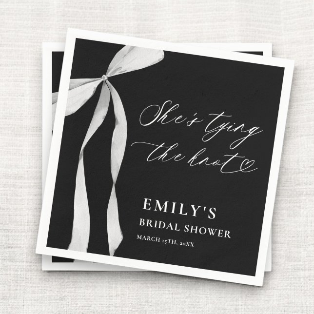 Sie bindet das Brautparty des Knotens Serviette (Von Creator hochgeladen)