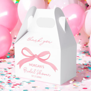 Sie bindet das knochenrosa Brautparty Geschenkschachtel