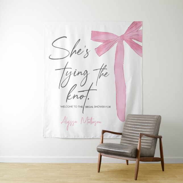 Sie bindet das Rosa-Bow-Brautparty an den Knoten Wandteppich (Beispiel)