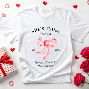 Sie bindet den Junggeselinnen-Abschied der Knot-Co T-Shirt