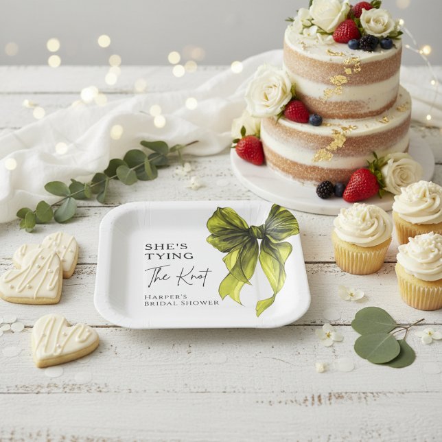 Sie bindet den Knoten Chartreuse-Schleife-Bridal-S Pappteller (Von Creator hochgeladen)